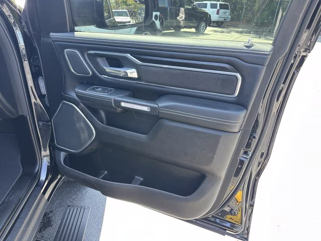 2023 Diamond Black Crystal Pearlcoat Ram 1500 Laramie 4X4 Truck