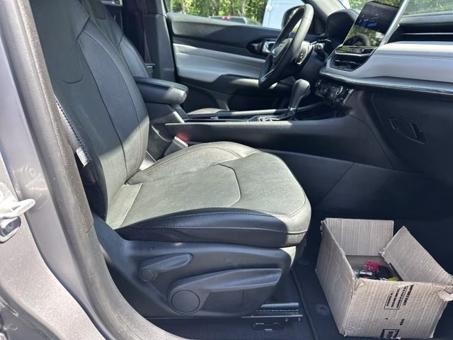 2023 Billet Silver Metallic Clearcoat Jeep Compass Limited 4X4 SUV
