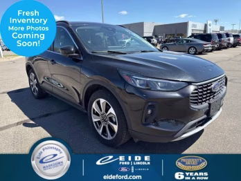 2025 Agate Black Metallic Ford Escape Platinum AWD SUV