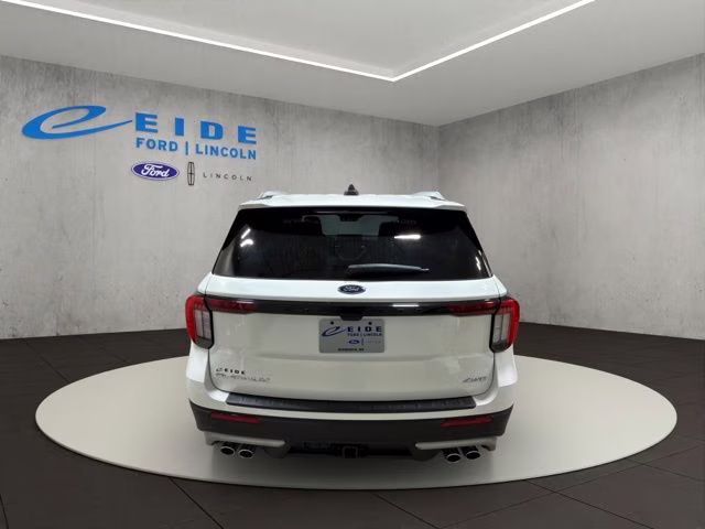 2025 Star White Metallic TC Ford Explorer Platinum 4X4 SUV