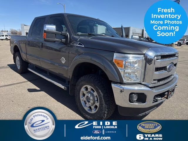 2016 Magnetic Metallic Ford Super Duty F-250 SRW Lariat 4X4 Truck
