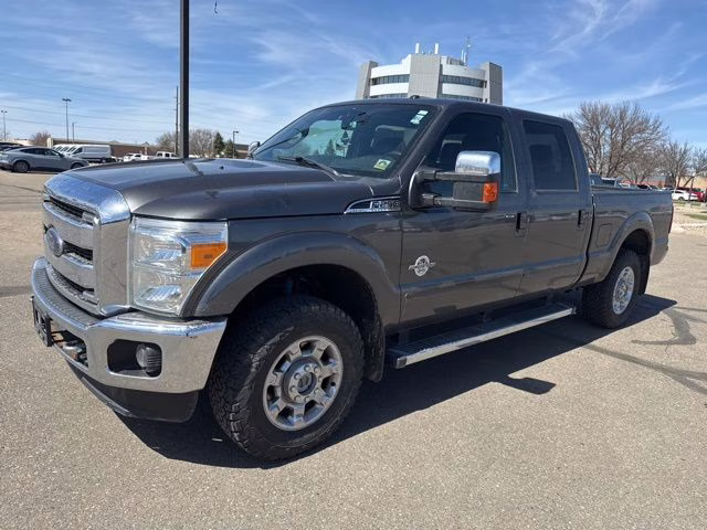 2016 Magnetic Metallic Ford Super Duty F-250 SRW Lariat 4X4 Truck