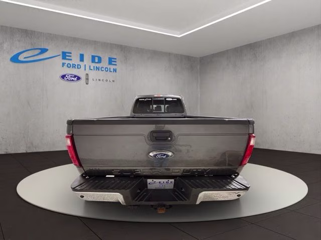 2016 Magnetic Metallic Ford Super Duty F-250 SRW Lariat 4X4 Truck