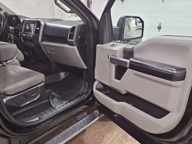 2019 Agate Black Metallic Ford F-150 XLT 4X4 Truck