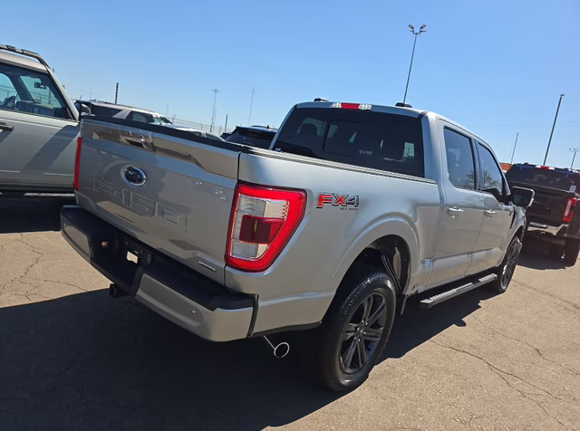 2023 Iconic Silver Metallic Ford F-150 Lariat 4X4 Truck