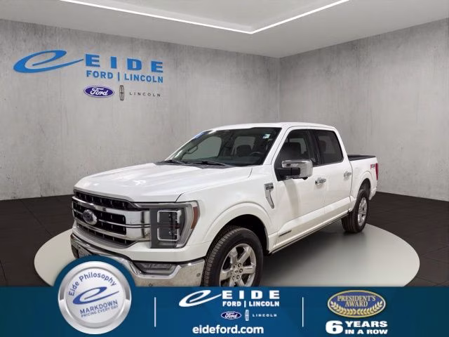 2021 Star White Metallic Tri-Coat Ford F-150 Lariat 4X4 Truck