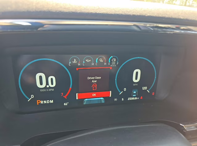 2021 Star White Metallic Tri-Coat Ford F-150 Lariat 4X4 Truck