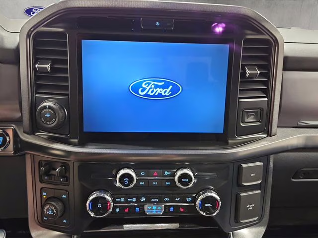 2026 Star White Metallic Tri-Coat Ford F-150 Platinum 4X4 Truck