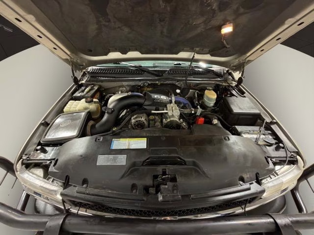 2001 Light Pewter Metallic Chevrolet Silverado 2500HD LS 4X4 Truck