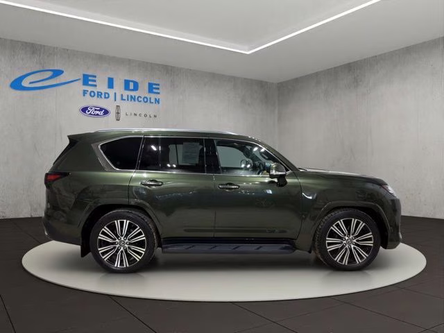2023 Nori Green Pearl Lexus LX 600 Luxury 4X4 SUV