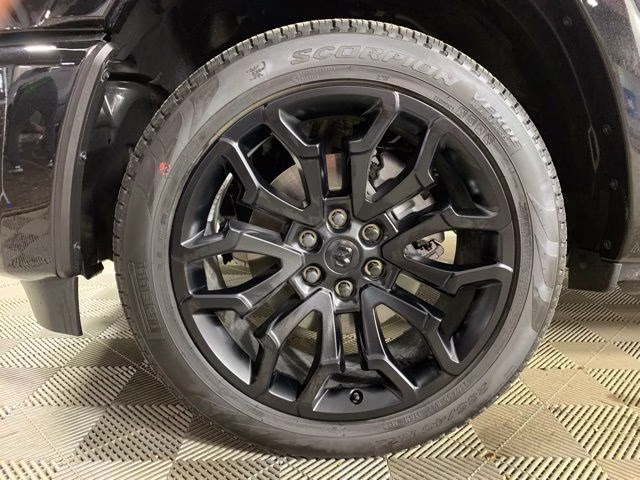 2026 Diamond Black Crystal Pearlcoat Ram 1500 Limited 4X4 Truck