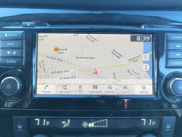 2019 Pearl White Tricoat Nissan Rogue SV AWD SUV