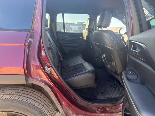 2023 Velvet Red Pearlcoat Jeep Grand Cherokee Altitude X 4X4 SUV