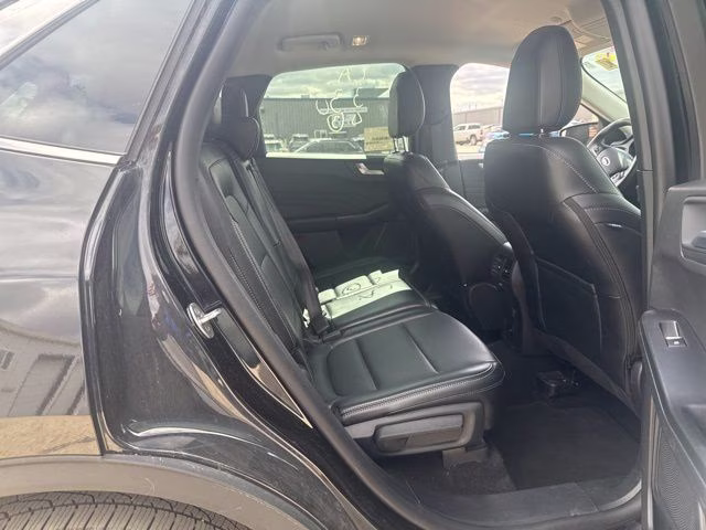 2025 Agate Black Metallic Ford Escape Platinum AWD SUV