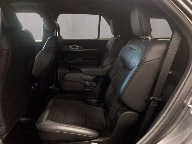 2026 Carbonized Gray Metallic Ford Explorer ST-Line 4X4 SUV