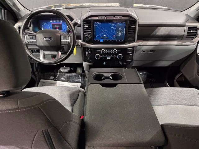 2024 Agate Black Metallic Ford F-150 XLT 4X4 Truck