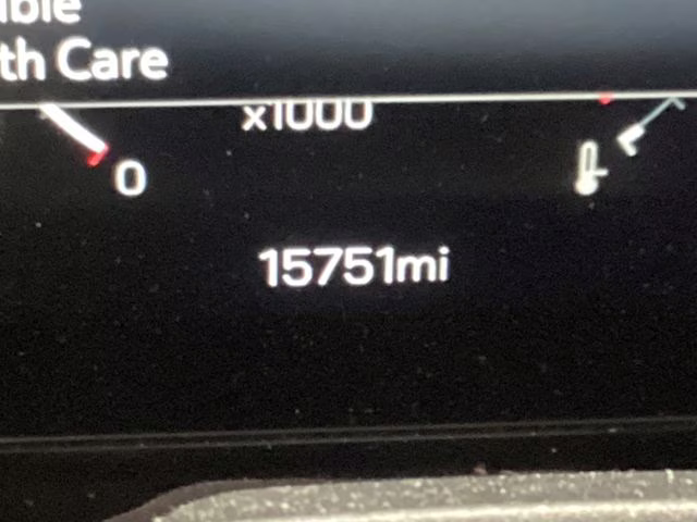 2025 Summit White GMC Yukon XL AT4 Ultimate 4X4 SUV