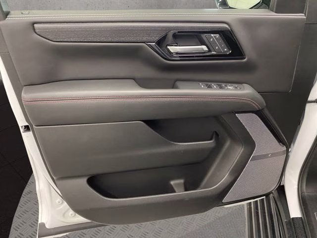 2025 Summit White GMC Yukon XL AT4 Ultimate 4X4 SUV