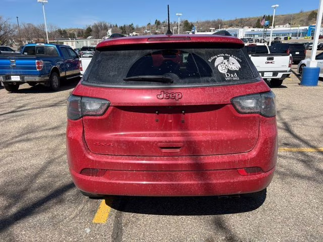 2022 Redline Pearlcoat Jeep Compass 4X4 SUV