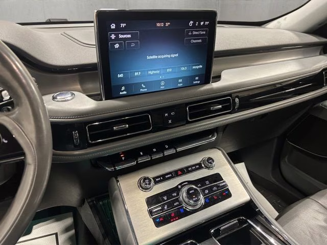 2021 Pristine White Lincoln Aviator Reserve AWD SUV