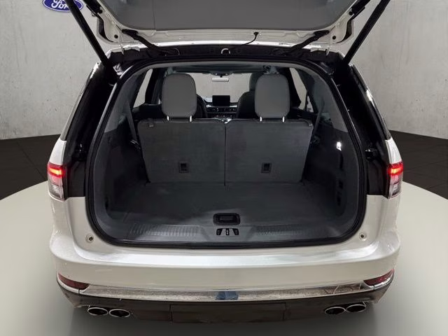 2021 Pristine White Lincoln Aviator Reserve AWD SUV