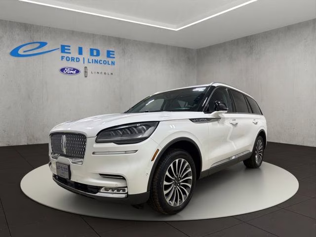 2021 Pristine White Lincoln Aviator Reserve AWD SUV