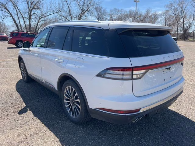 2021 White Lincoln Aviator Reserve AWD SUV