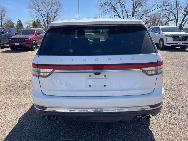 2021 White Lincoln Aviator Reserve AWD SUV