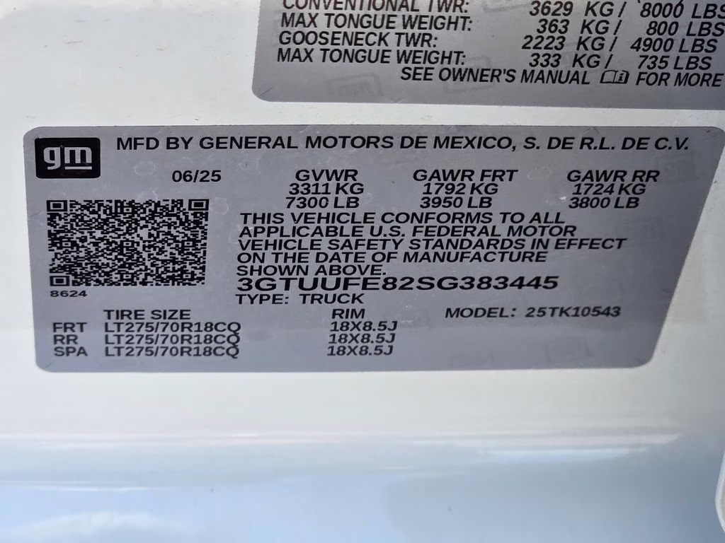 2025 Summit White GMC Sierra 1500 AT4X 4X4 Truck