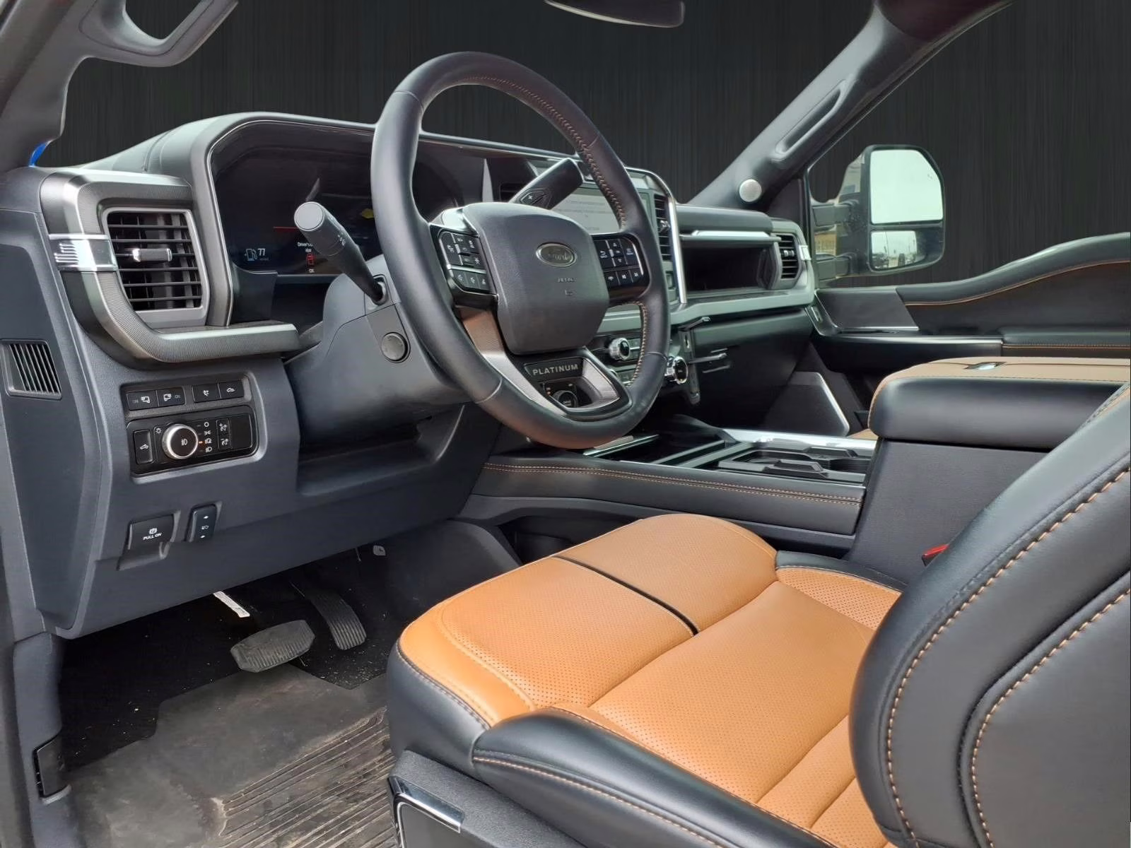 2024 Black Metallic Ford Super Duty F-350 SRW Platinum 4X4 Truck