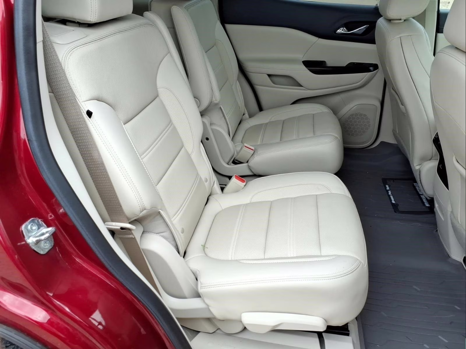 2020 Quartz GMC Acadia Denali FWD SUV