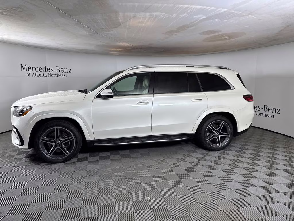 2024 MANUFAKTUR Diamond White Metallic Mercedes-Benz GLS GLS 450 AWD SUV