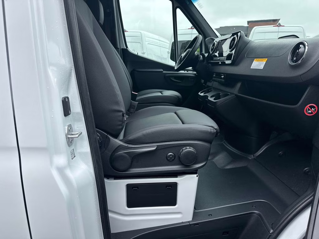 2026 Arctic Mercedes-Benz Sprinter 2500 Cargo 170 WB RWD Van