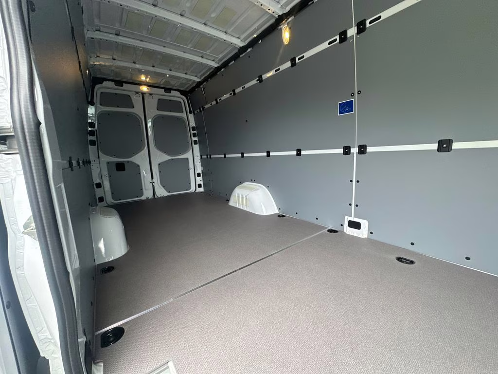 2026 Arctic Mercedes-Benz Sprinter 2500 Cargo 170 WB RWD Van