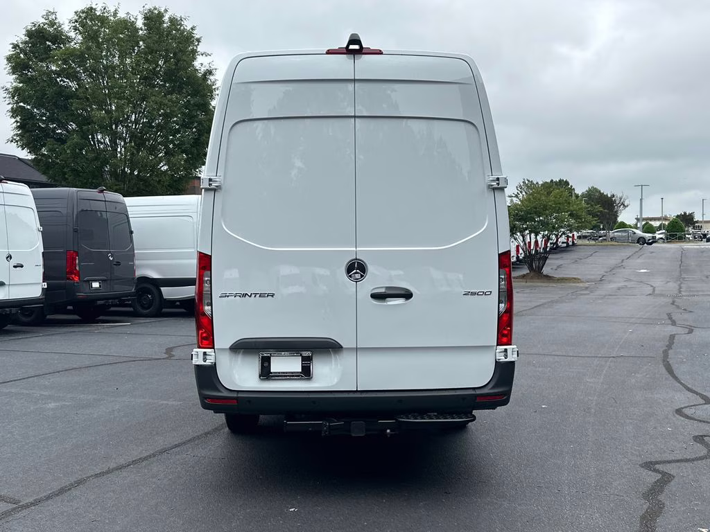 2026 Arctic Mercedes-Benz Sprinter 2500 Cargo 170 WB RWD Van