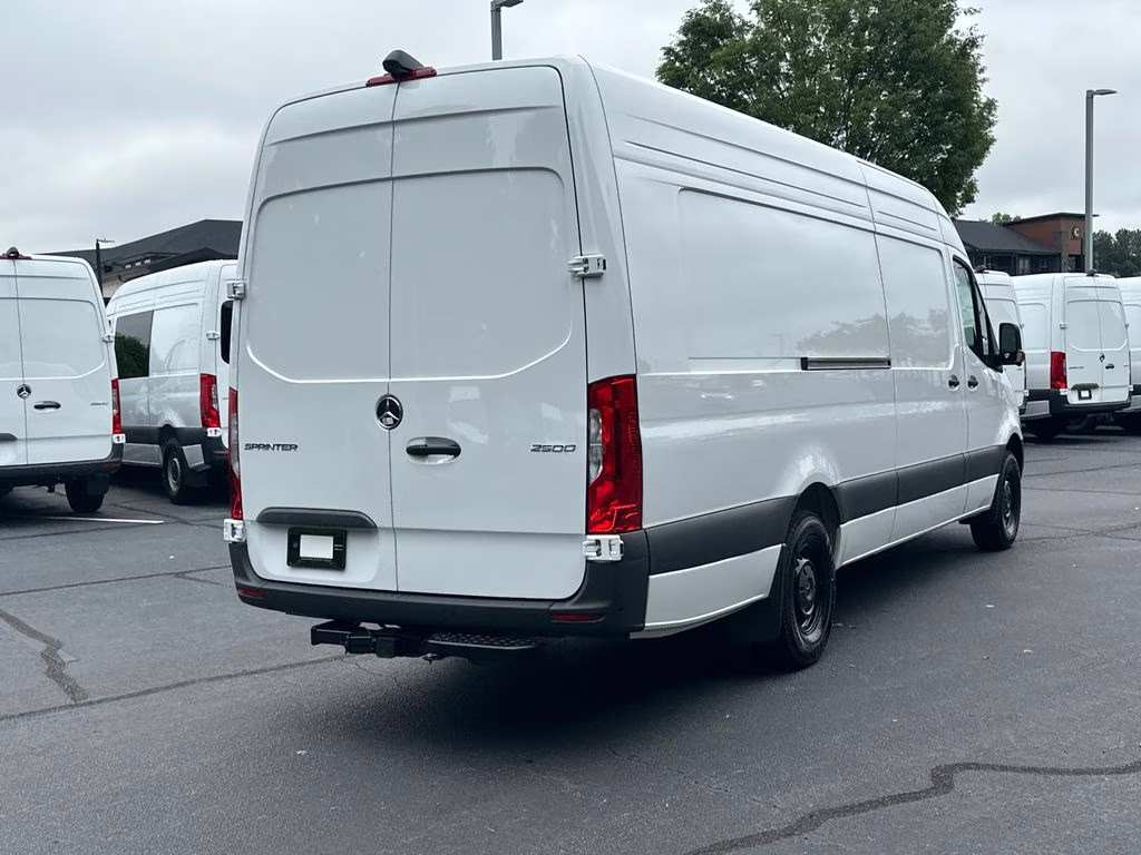 2026 Arctic Mercedes-Benz Sprinter 2500 Cargo 170 WB RWD Van