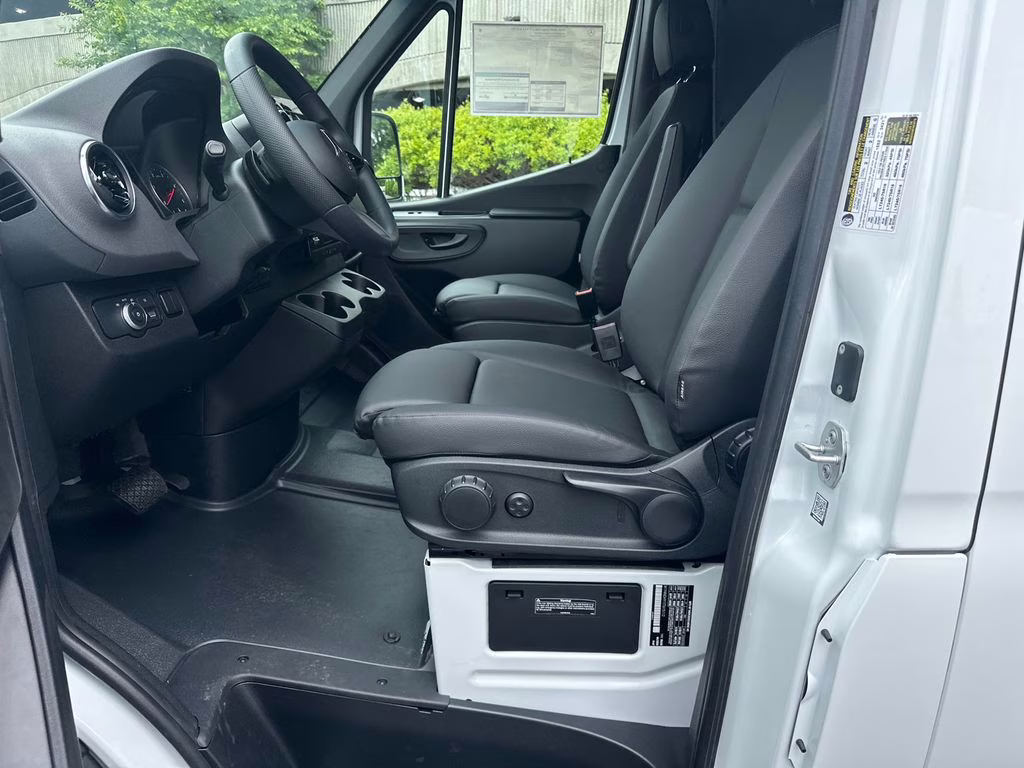 2026 Arctic Mercedes-Benz Sprinter 2500 Cargo 170 WB RWD Van