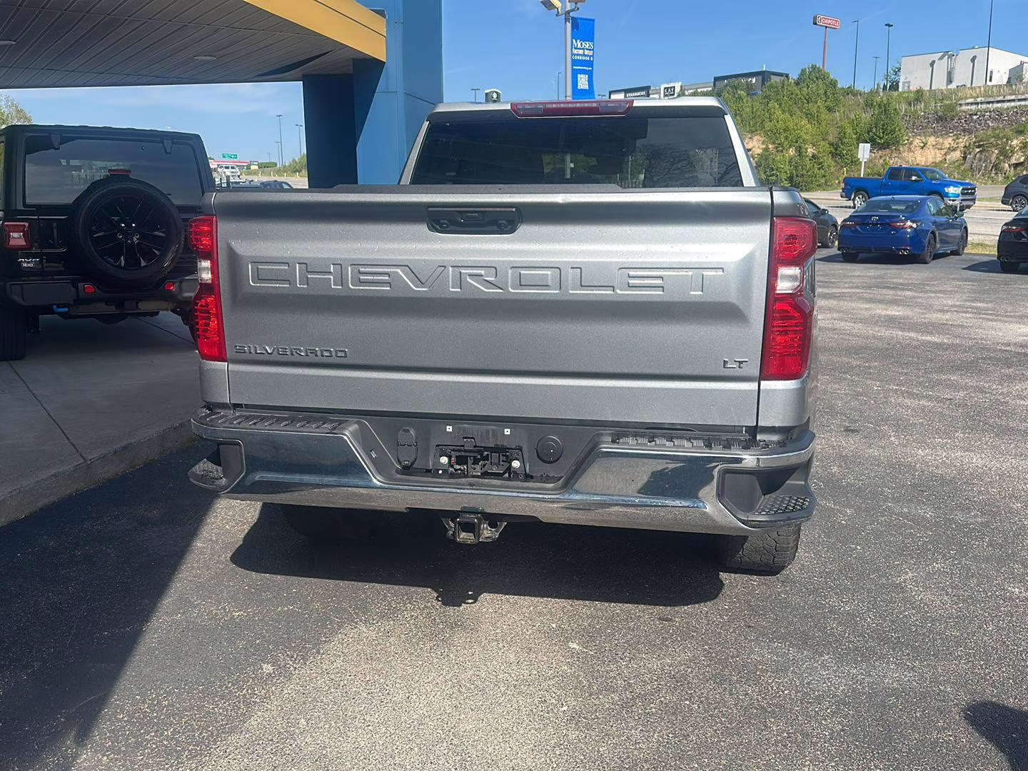 2023 Sterling Gray Metallic Chevrolet Silverado 1500 LT 4X4 Truck