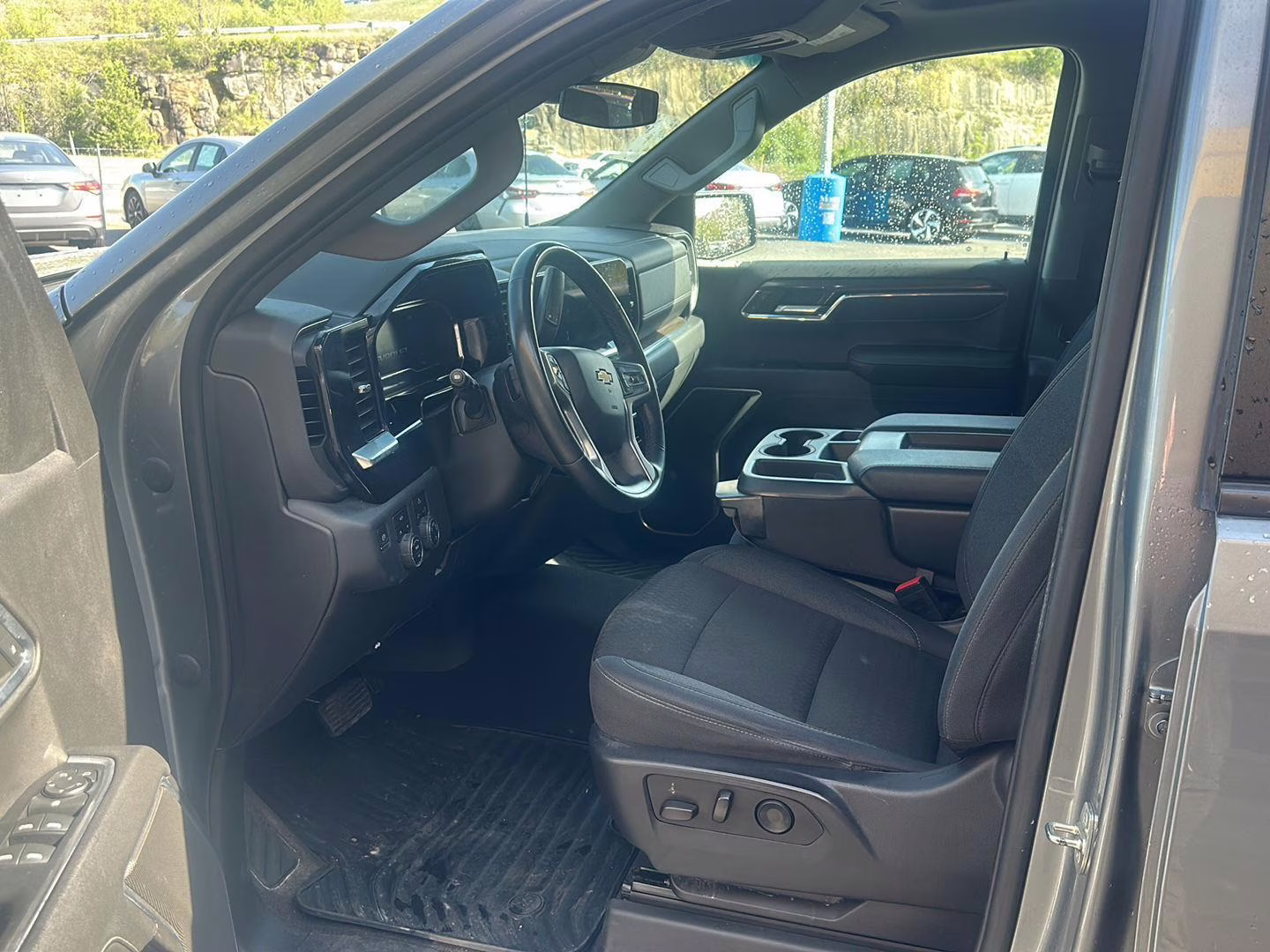 2023 Sterling Gray Metallic Chevrolet Silverado 1500 LT 4X4 Truck