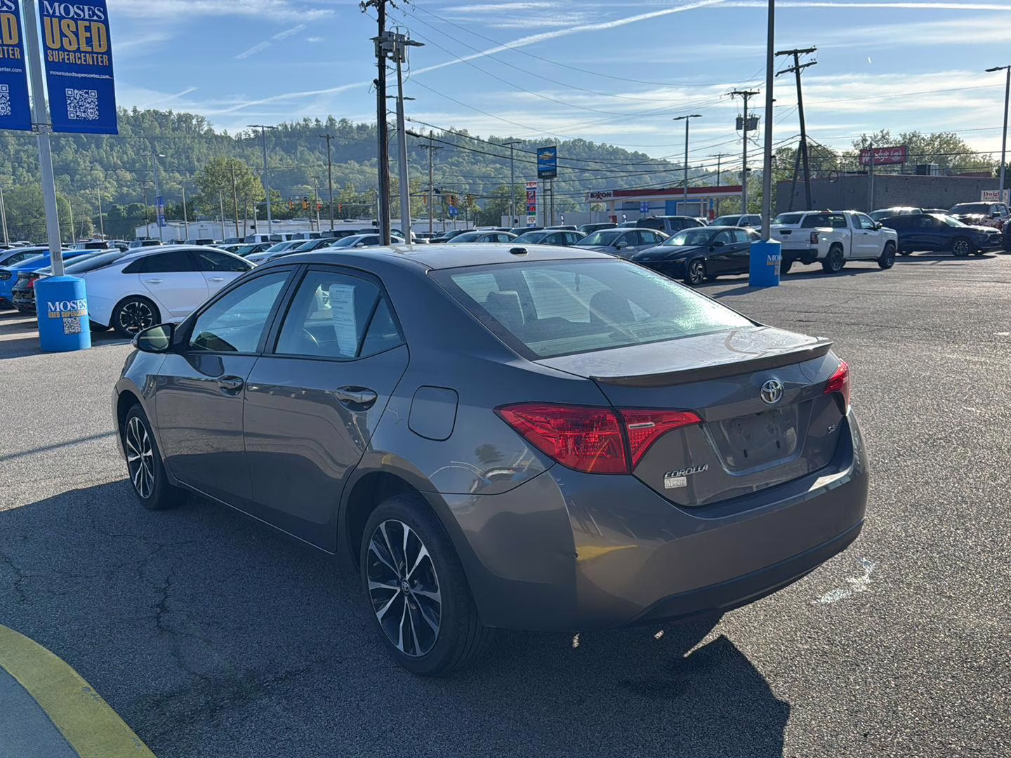 2017 Falcon Gray Metallic Toyota Corolla SE FWD Sedan