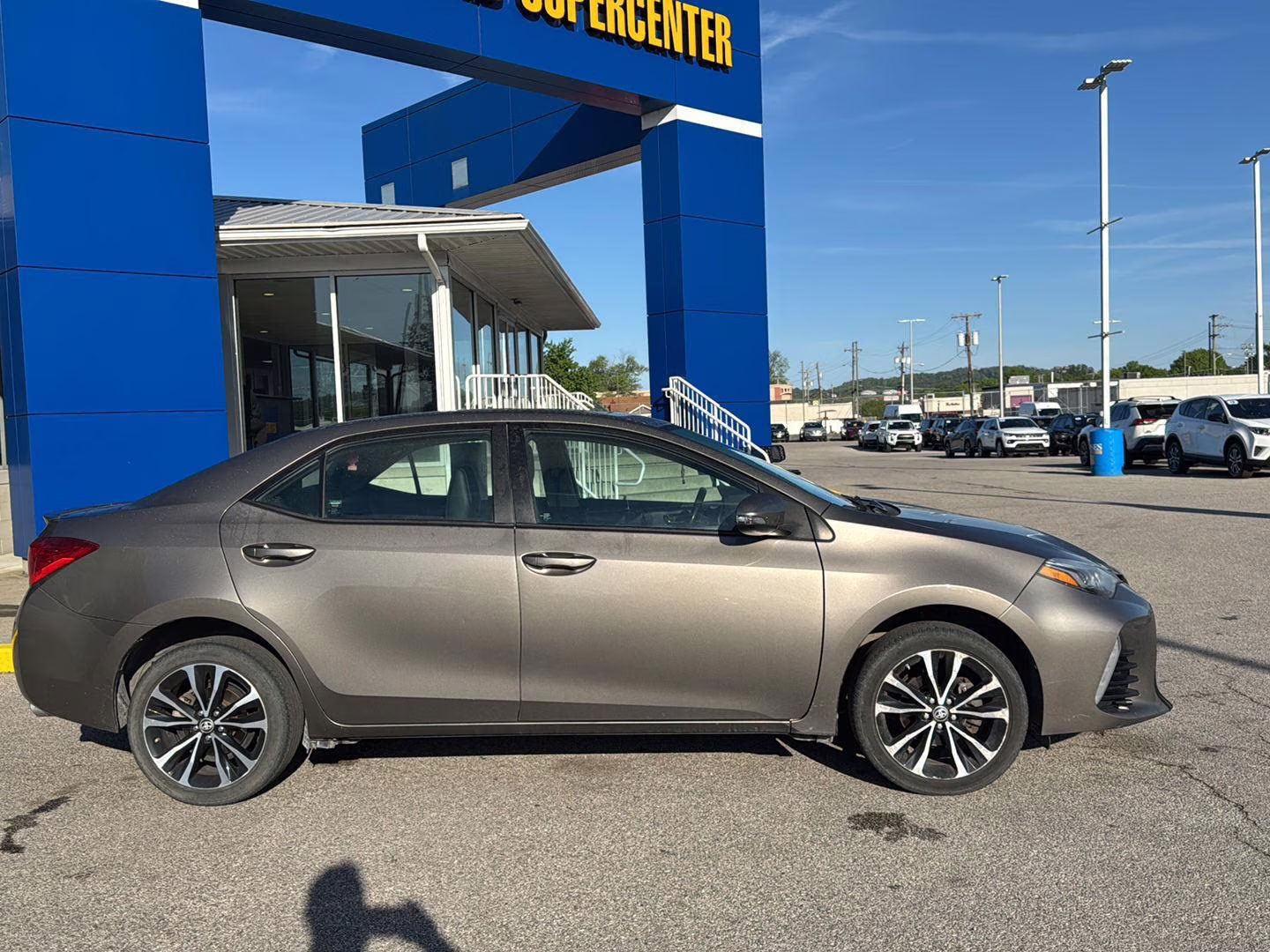 2017 Falcon Gray Metallic Toyota Corolla SE FWD Sedan
