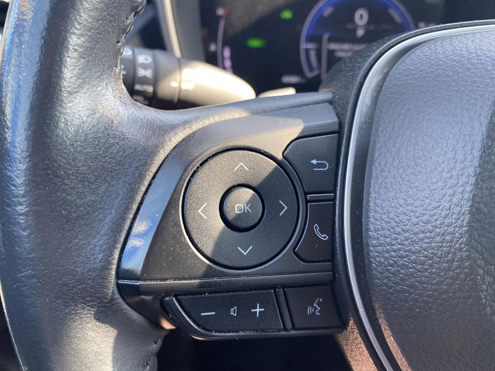 2024 Blue Crush Metallic Toyota Corolla Cross Hybrid XSE AWD SUV