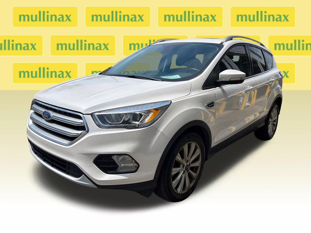 2017 White Platinum Metallic Tri-Coat Ford Escape Titanium FWD SUV