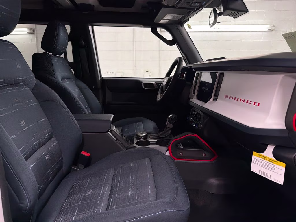 2026 AVALANCHE GRAY Ford Bronco Heritage Edition 4X4 SUV
