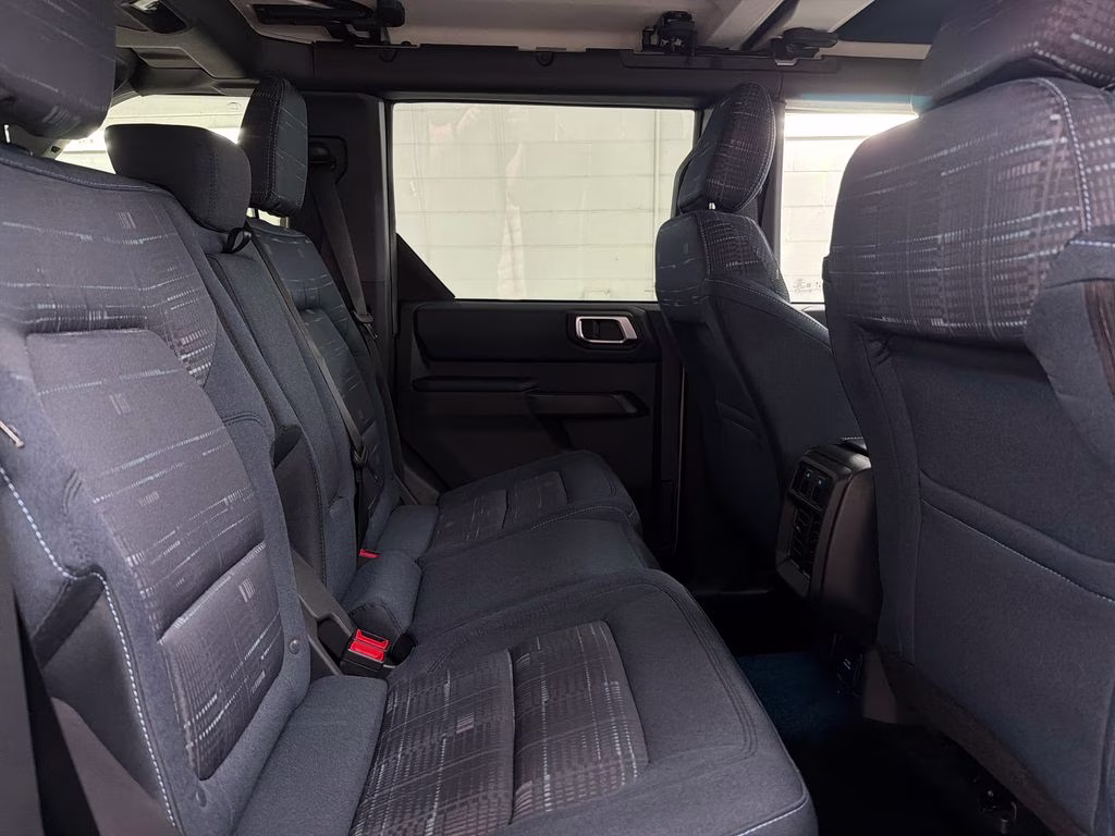 2026 AVALANCHE GRAY Ford Bronco Heritage Edition 4X4 SUV