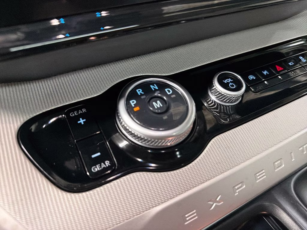 2025 Blue Metallic Ford Expedition Max Active RWD SUV