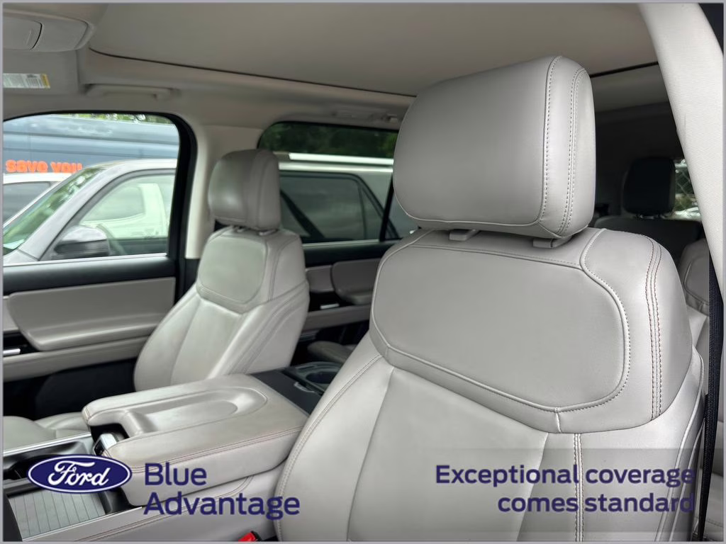 2025 Agate Black Metallic Ford Expedition Active RWD SUV