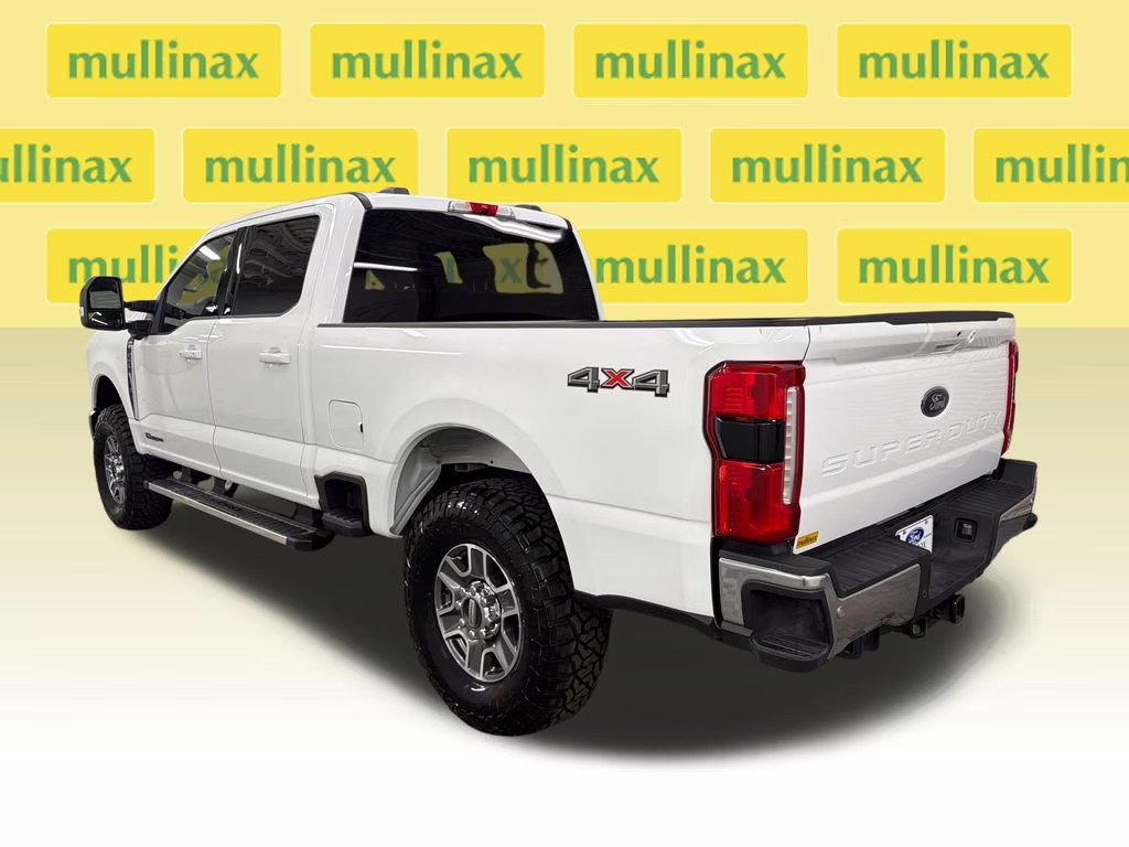 2026 Oxford White Ford Super Duty F-250 SRW Lariat 4X4 Truck