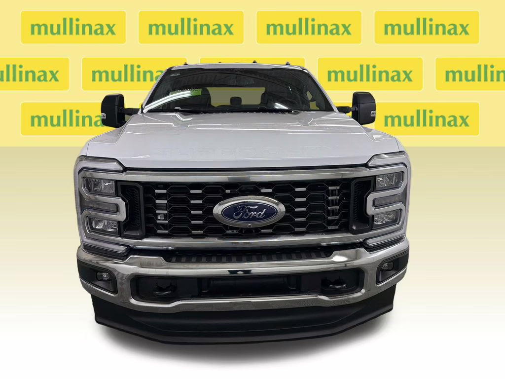 2026 OXFORD WHITE Ford Super Duty F-350 DRW XLT 4X4 Truck