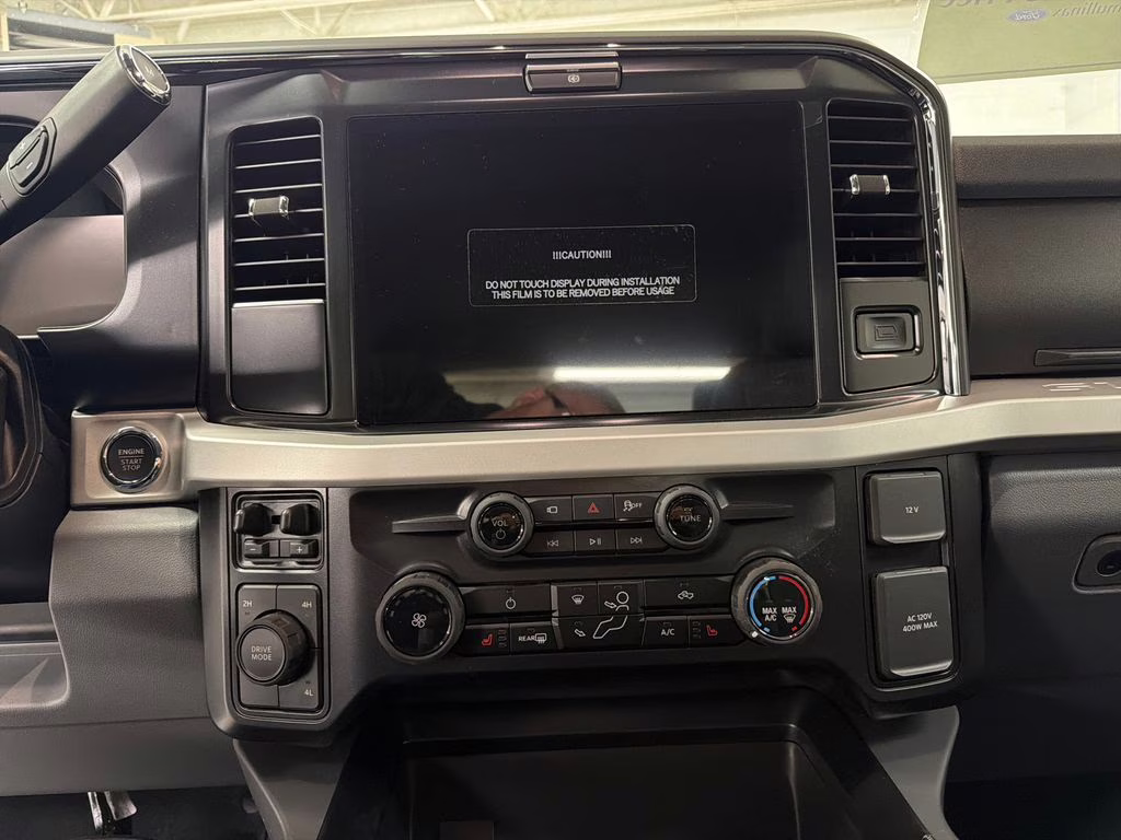 2026 OXFORD WHITE Ford Super Duty F-350 DRW XLT 4X4 Truck